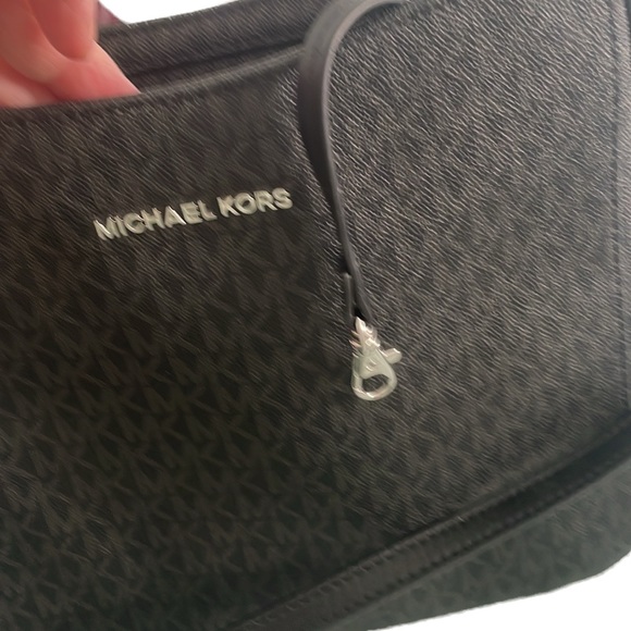 Michael Kors Purse - Picture 6 of 6